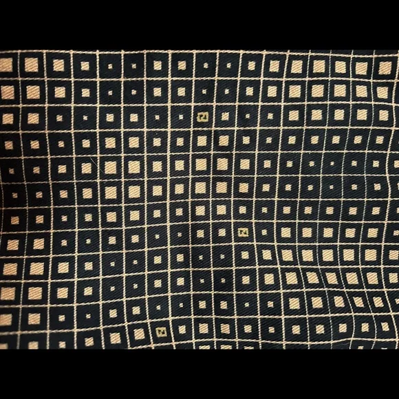 Fendi skirt - Picture 2 of 4